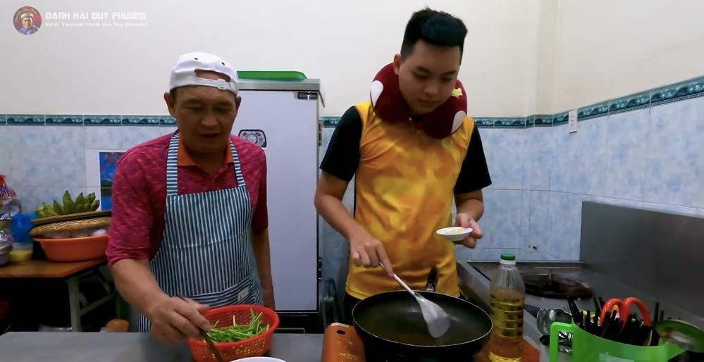 Hương Giang chi 900 triệu mua thiết bị y tế ủng hộ chống dịch; MC Đại Nghĩa 'dở khóc dở cười' vì từng bị nhầm là lừa đảo