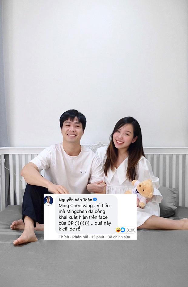 Vợ chồng Công Phượng đón bé trai đầu lòng; Mâu Thuỷ xin lỗi vì đùa kém duyên mùa dịch