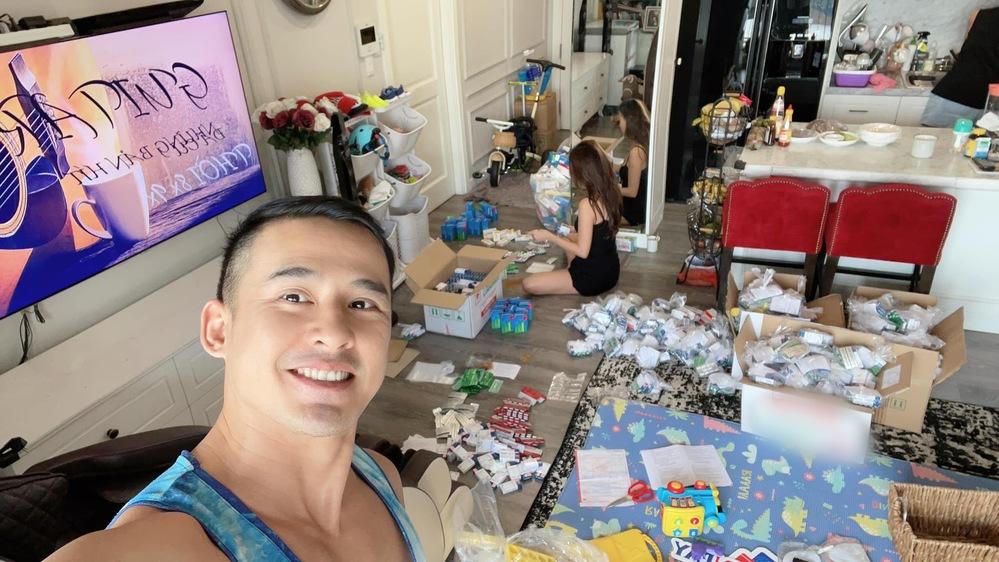 Lương Thế Thành - Thúy Diễm hỗ trợ hàng trăm đơn thuốc cho bệnh nhân F0; bất ngờ diện mạo dàn mỹ nhân Việt mùa dịch