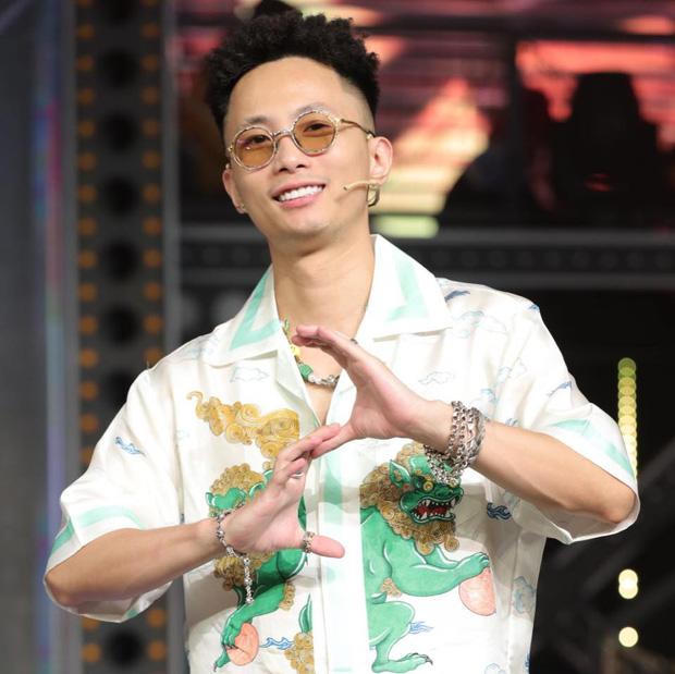 Rhymastic mua lại 100 đơn hàng bị 'bom' khi đi chợ hộ; Thúy Diễm bức xúc vì bị lừa khi đặt mua thực phẩm mùa dịch 