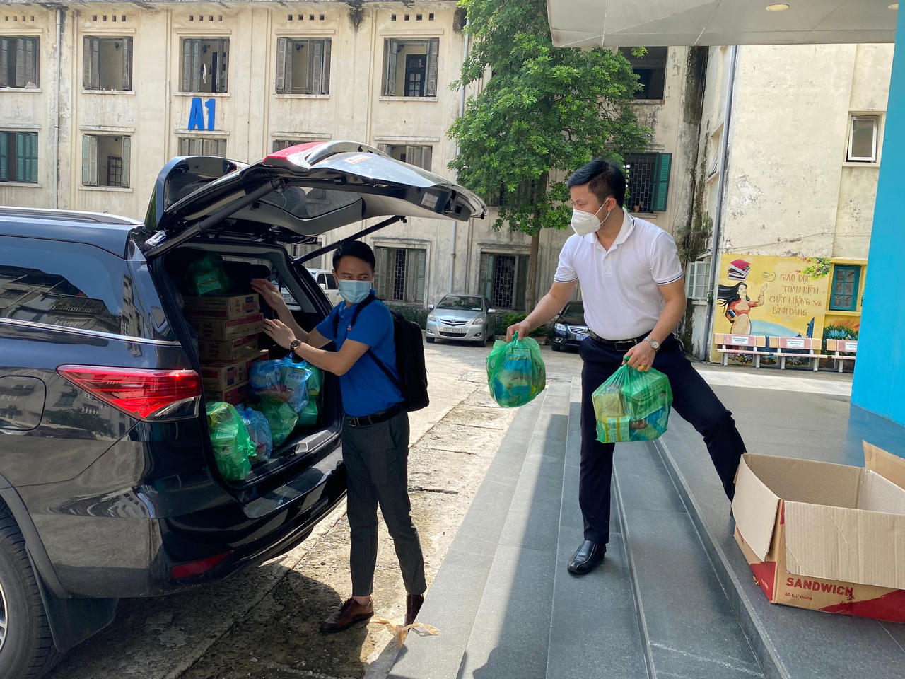 Học viện Phụ nữ Việt Nam hỗ trợ kịp thời cho sinh viên bị ảnh hưởng bởi dịch bệnh COVID-19