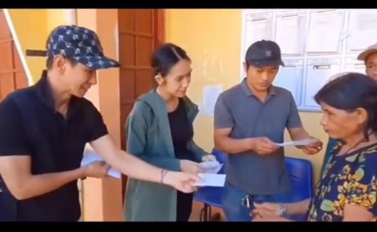 Vợ chồng Lý Hải cư xử tinh tế khi đi thiện nguyện; Noo Phước Thịnh xin lỗi vì status gây xôn xao