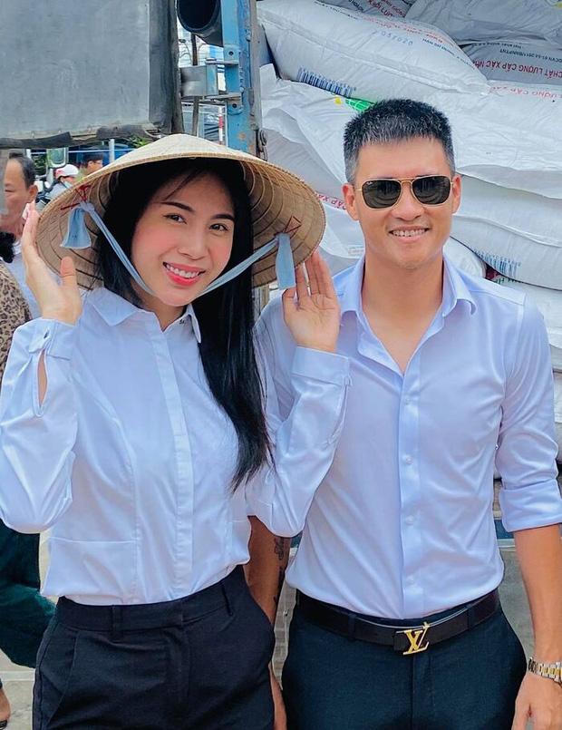 Thủy Tiên lên tiếng về ồn ào 'sao kê từ thiện'; nam diễn viên hài thông báo chiến thắng COVID-19