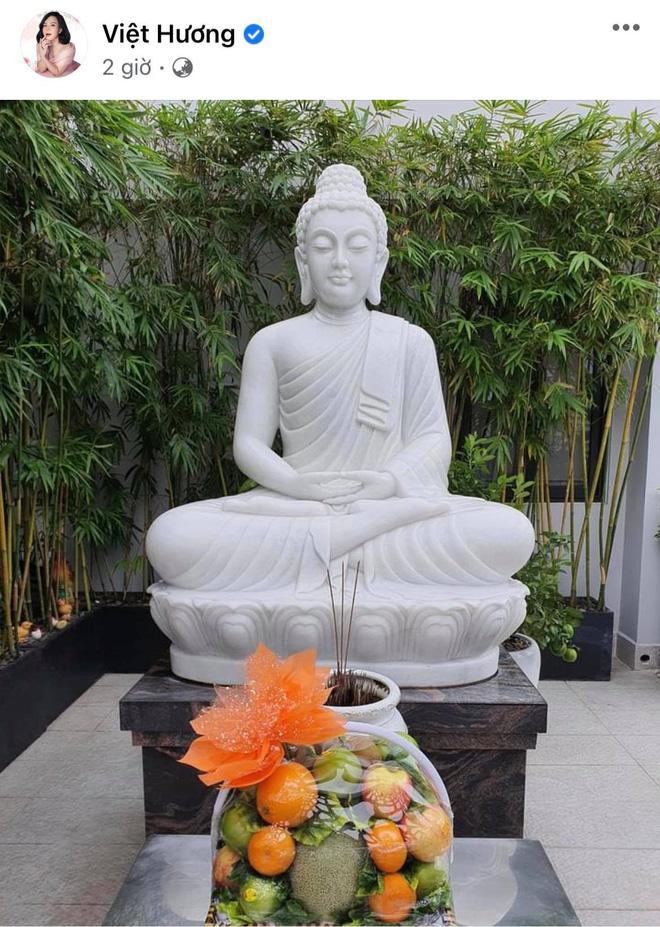 NS Tấn Hoàng tuy nghèo nhưng không khổ; dàn sao Việt nguyện cầu cho Phi Nhung sau thông tin sức khoẻ chuyển biến xấu