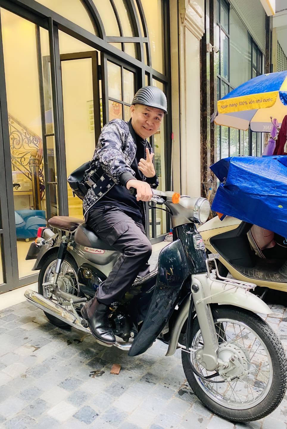 Wowy đáp trả khi bị chê lố lăng tại "Rap Việt" mùa 2; phản ứng của nghệ sĩ Xuân Hinh trước tin đồn ra đi vì đột quỵ