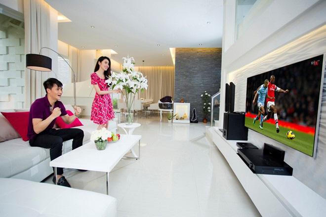 Bạch dinh 22 tỷ đồng của Thuỷ Tiên - Công Vinh trước khi bị phá bỏ 