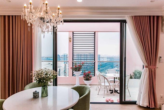 Ngắm penthouse độc đáo mang phong cách Hy Lạp của Quỳnh Anh Shyn