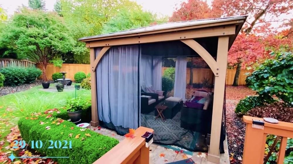 Biệt thự lãng mạn dưới tán cây phong của ca sĩ Mạnh Quỳnh tại Mỹ