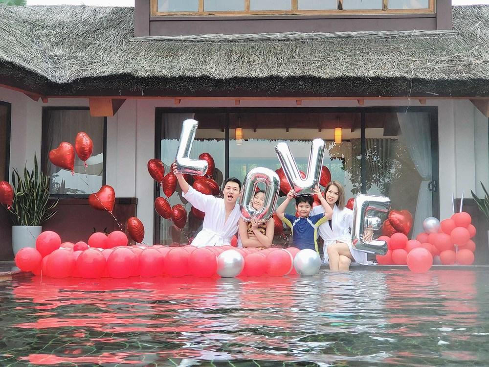 Mạnh Trường và bà xã hạnh phúc kỷ niệm 13 năm ngày cưới, Công Lý tình cảm bên vợ kém tuổi sau 3 tháng nhập viện điều trị