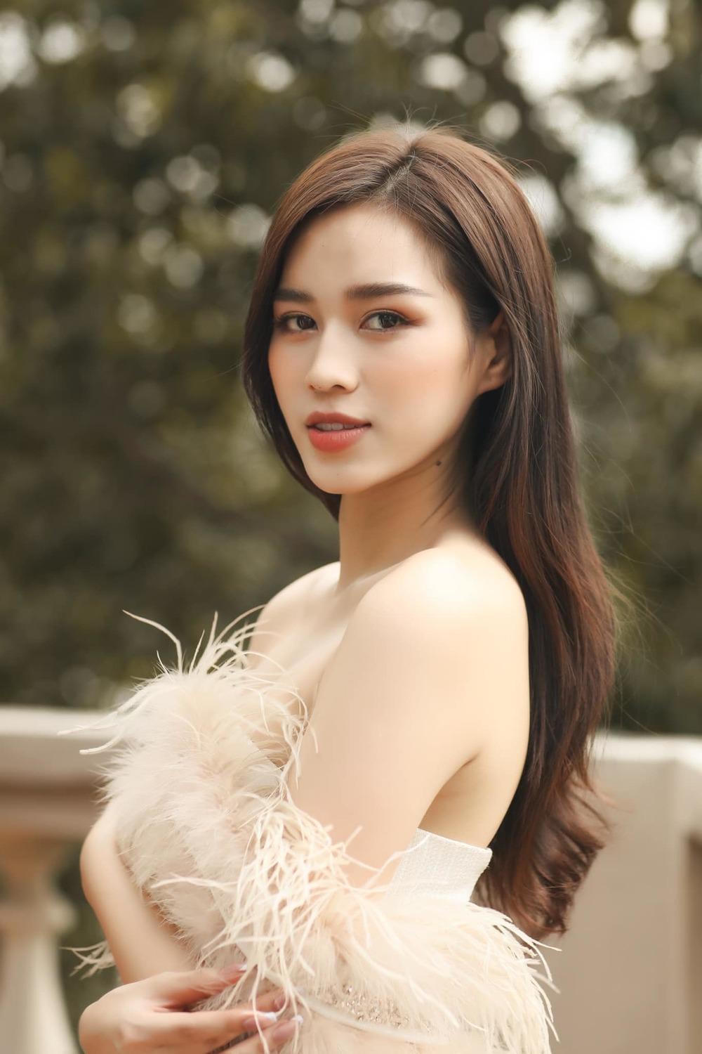 Hoa hậu Đỗ Thị Hà lọt top 11 bình chọn của Miss World