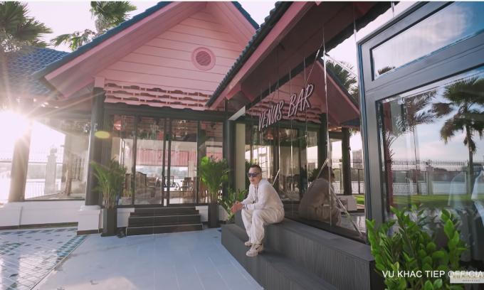 Biệt thự view sông Sài Gòn gần 2000 m2 của Vũ Khắc Tiệp