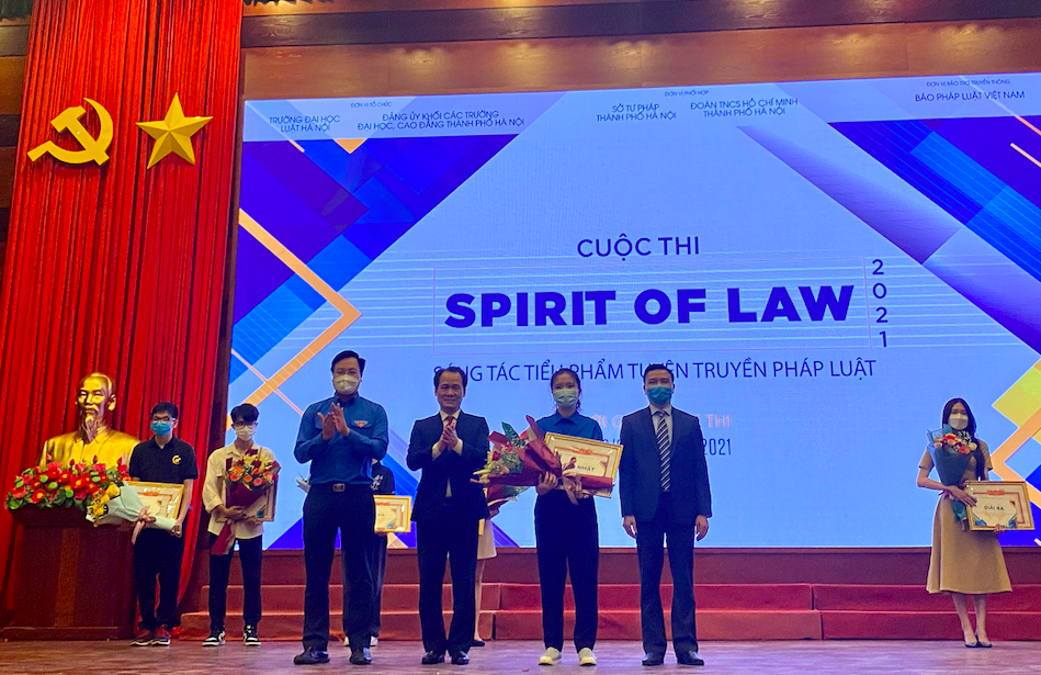 Trao giải cuộc thi Sáng tác tiểu phẩm tuyên truyền pháp luật "Spirit of Law" 