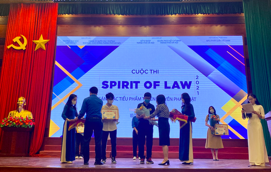 Trao giải cuộc thi Sáng tác tiểu phẩm tuyên truyền pháp luật "Spirit of Law" 