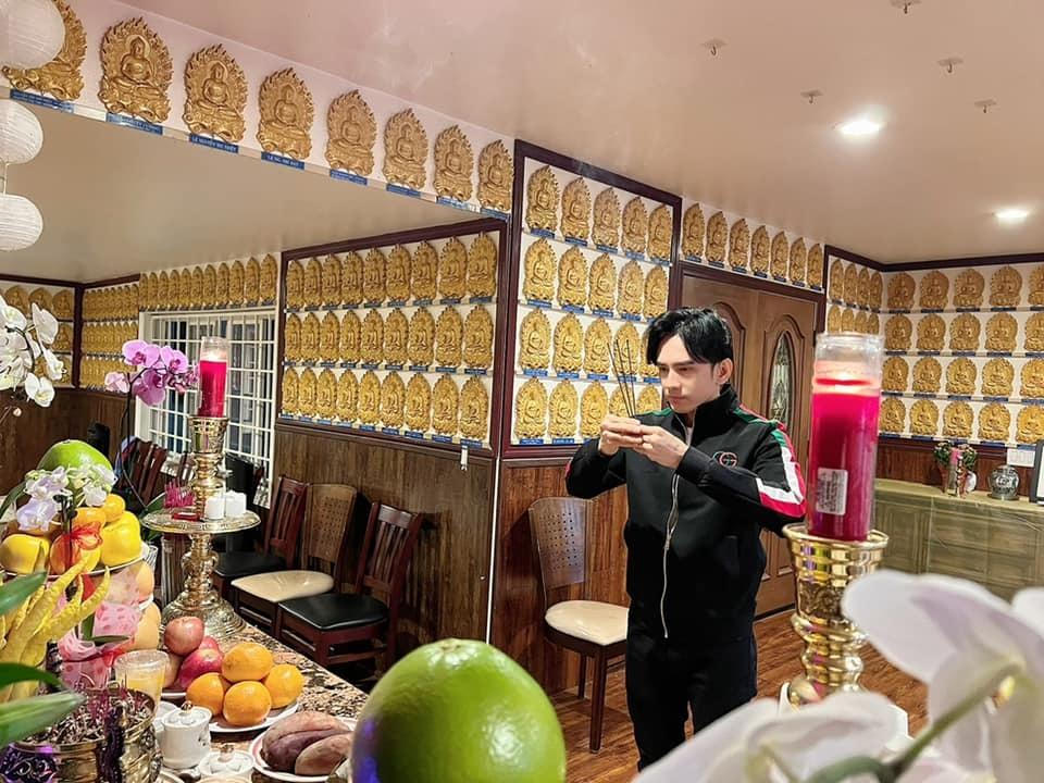 Hoa hậu Đặng Thu Thảo gửi lời cảm ơn chồng cũ và bố mẹ hậu ly hôn, phía ca sĩ Lam Trường lên tiếng trước thông tin đã ly hôn vợ 2