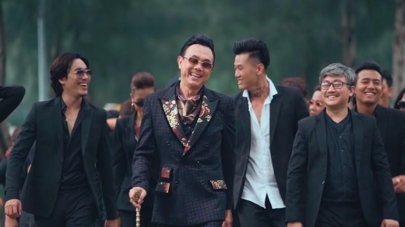 Quách Ngọc Tuyên chia sẻ khung ảnh xúc động bên cố NS Chí Tài