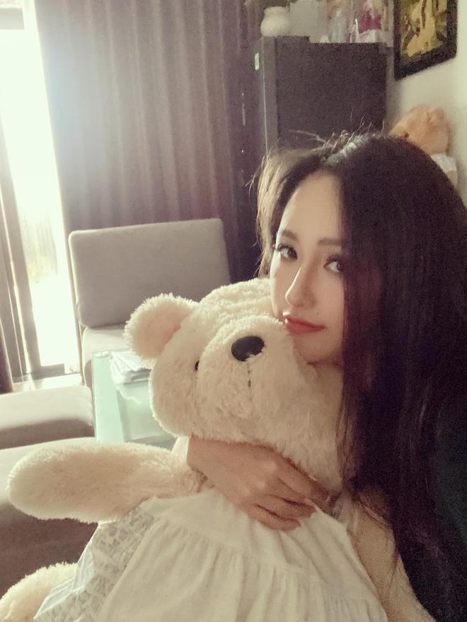 Căn hộ của hoa hậu Mai Phương Thuý đơn giản đến khó tin