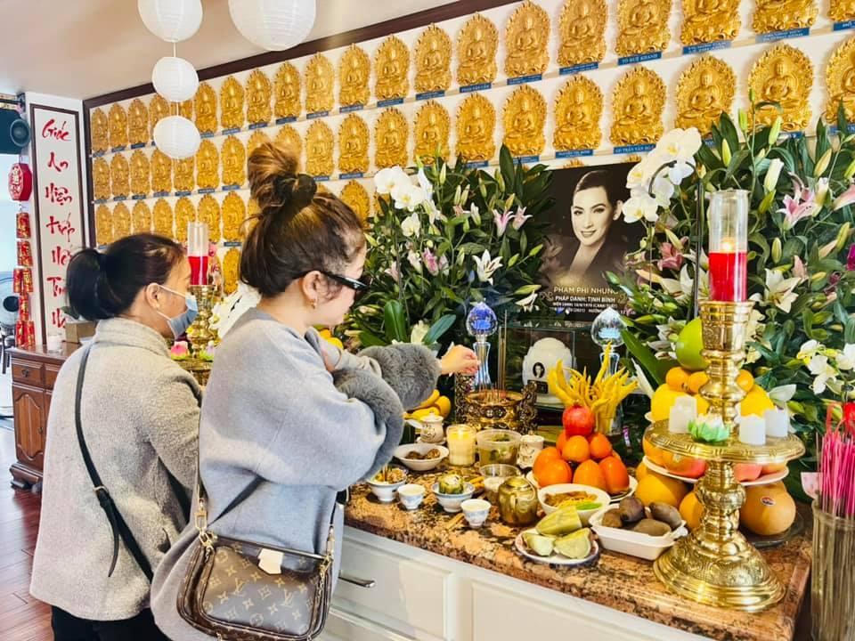 Thúy Nga chuyển tiền cho Wendy để thực hiện nguyện vọng của Phi Nhung