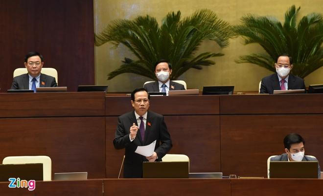 Bộ trưởng Bộ Lao động Thương binh và Xã hội nói gì khi một số nghệ sĩ có thu nhập cao được nhận trợ cấp khó khăn