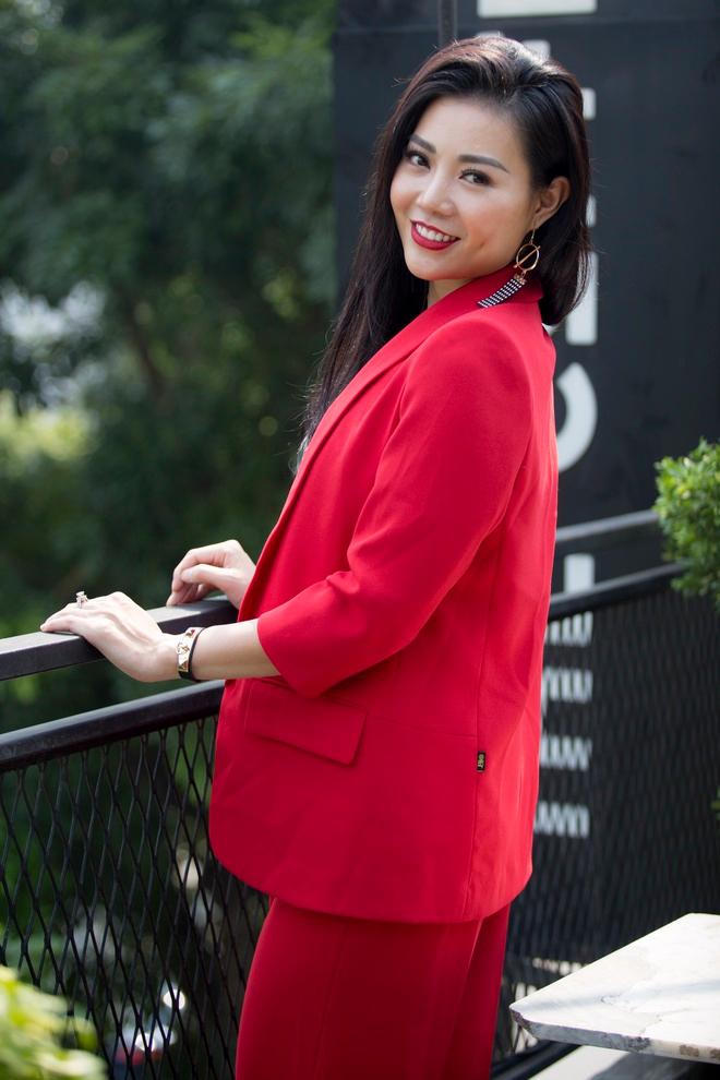 Bộ trưởng Bộ Lao động Thương binh và Xã hội nói gì khi một số nghệ sĩ có thu nhập cao được nhận trợ cấp khó khăn