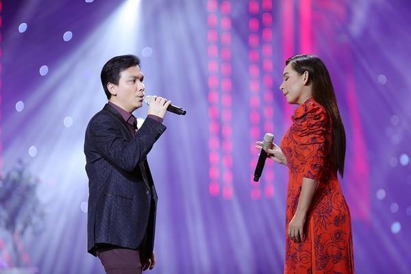 Vợ Mạnh Quỳnh giúp chồng vực dậy tinh thần sau nỗi đau Phi Nhung qua đời