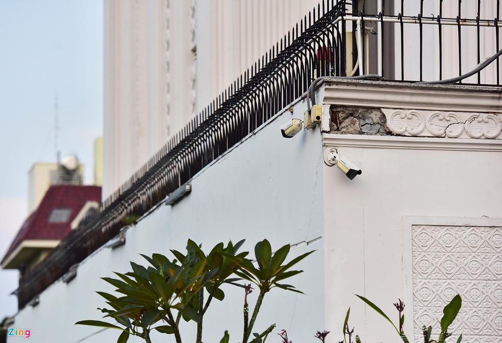 Biệt thự nguy nga như cung điện của Lý Nhã Kỳ