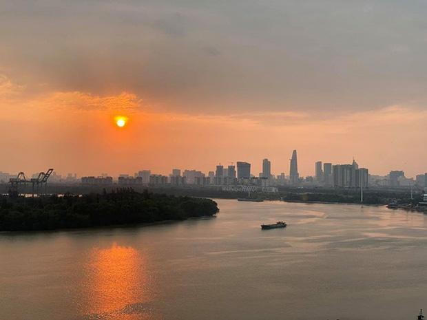 Căn hộ của ca sĩ Lê Hiếu sang chảnh như khách sạn năm sao