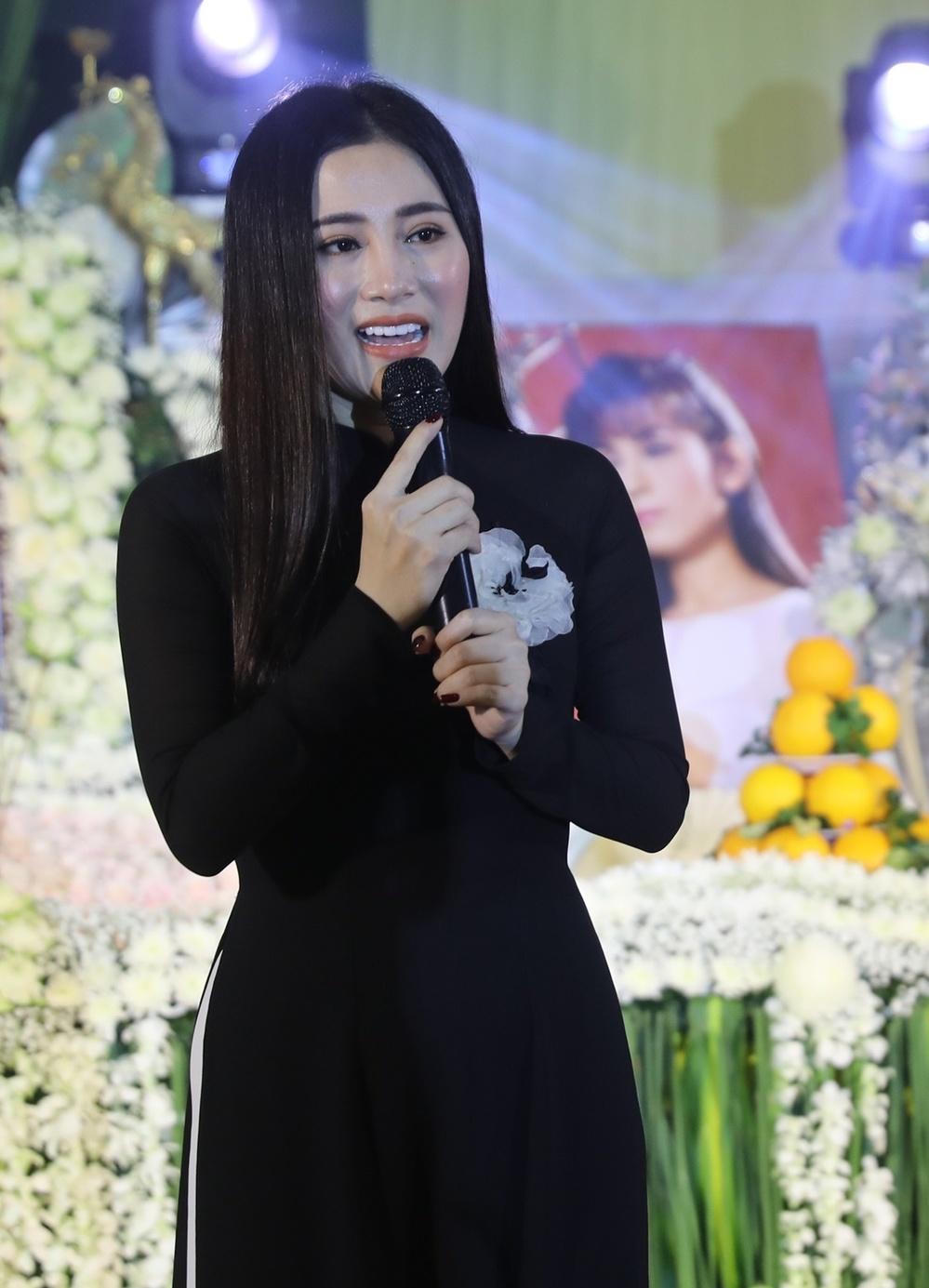 Khả Ngân thông báo về chuyện "đang yêu" Thanh Sơn, nhiều sao Việt đến viếng 49 ngày cố ca sĩ Phi Nhung