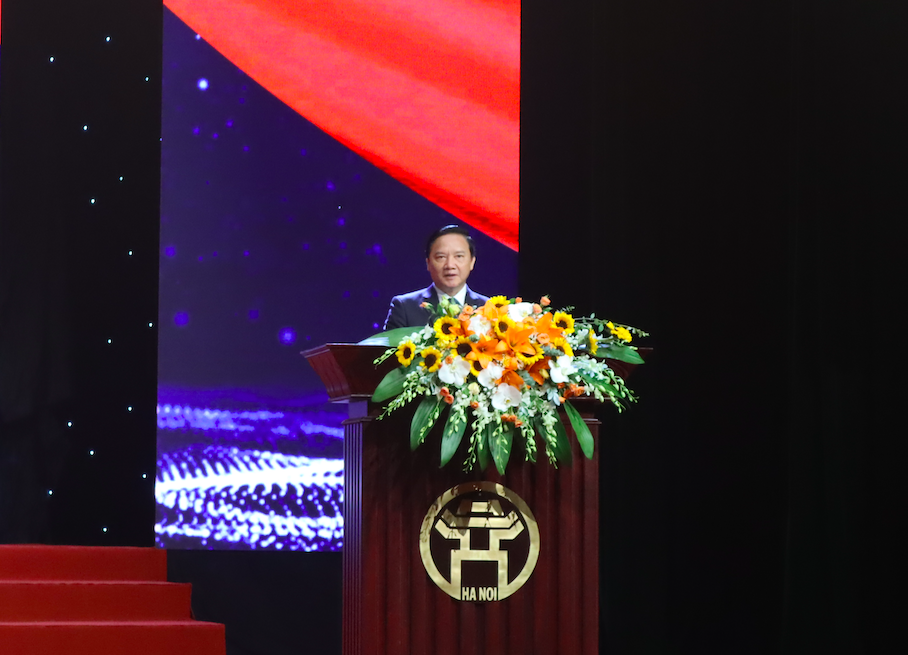 Chương trình Vinh quang Việt Nam 2021: Tôn vinh những điển hình tiên tiến 