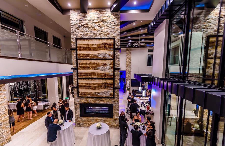 Cận cảnh cơ ngơi 4.000m2 của Đan Trường ở đất Mỹ