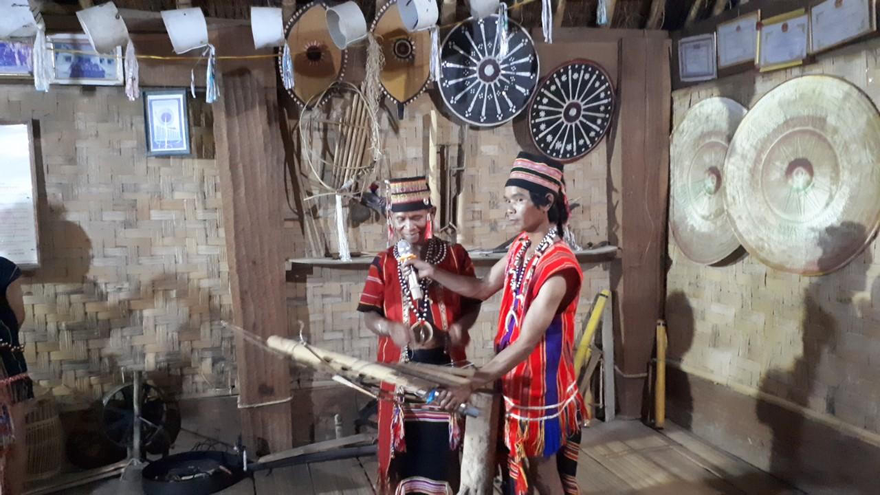 Người gìn giữ thanh âm văn hóa người Giẻ Triêng