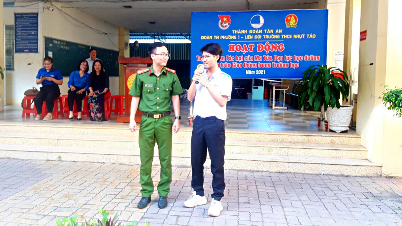 Nhà giáo Lê Thị Thủy: Tấm gương đổi mới sáng tạo trong dạy và học