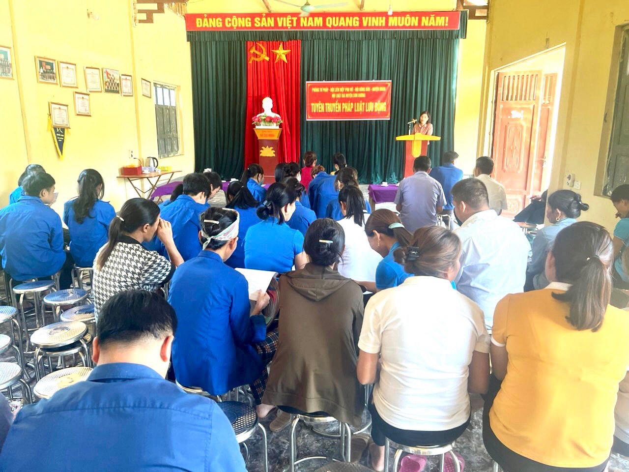 Trưởng phòng Tư pháp vùng cao với công tác phổ biến giáo dục pháp luật tới người dân