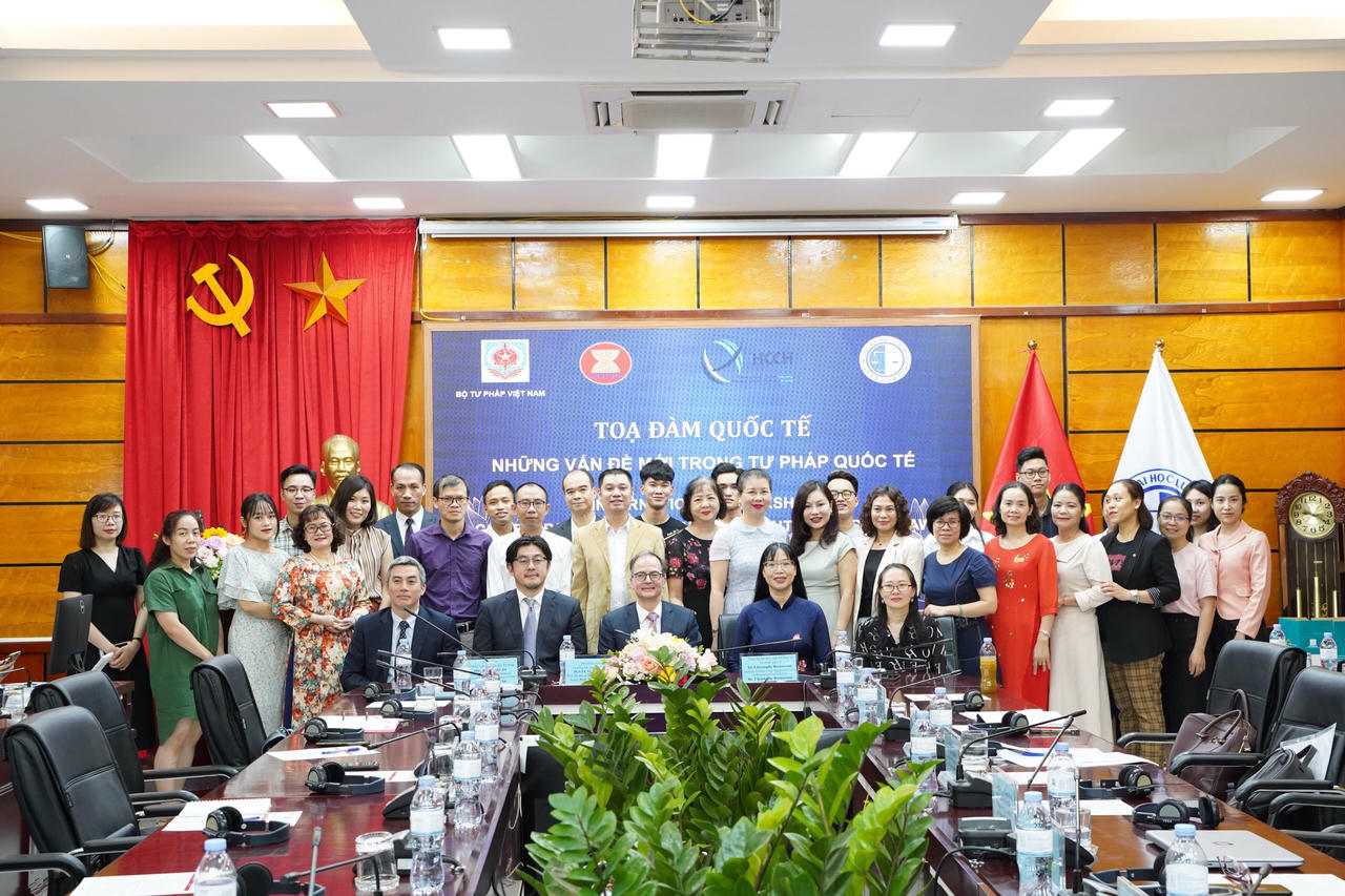 Trường Đại học Luật Hà Nội: Bàn về những vấn đề mới trong Tư pháp Quốc tế