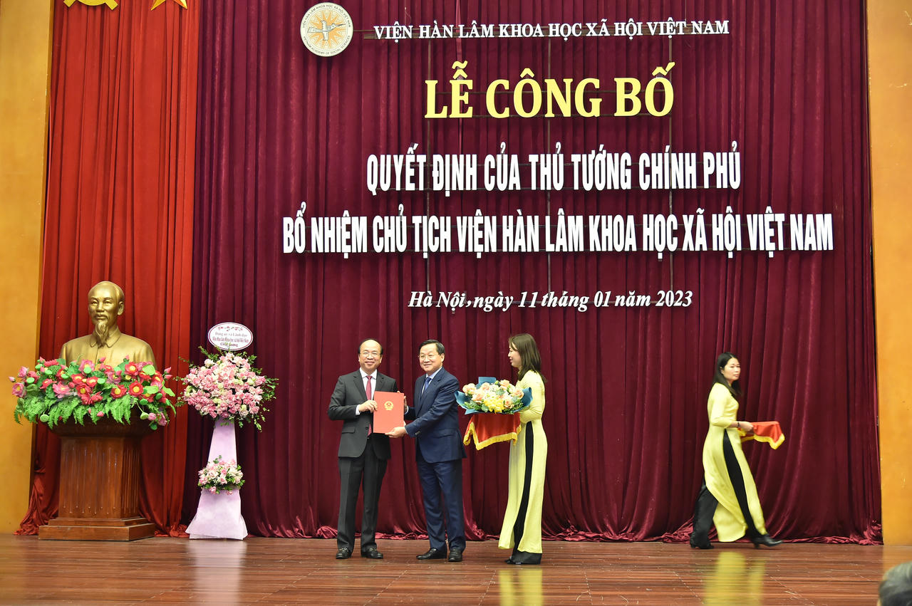 Công bố quyết định bổ nhiệm Thứ trưởng Bộ Tư pháp Phan Chí Hiếu giữ chức Chủ tịch Viện Hàn lâm Khoa học xã hội Việt Nam