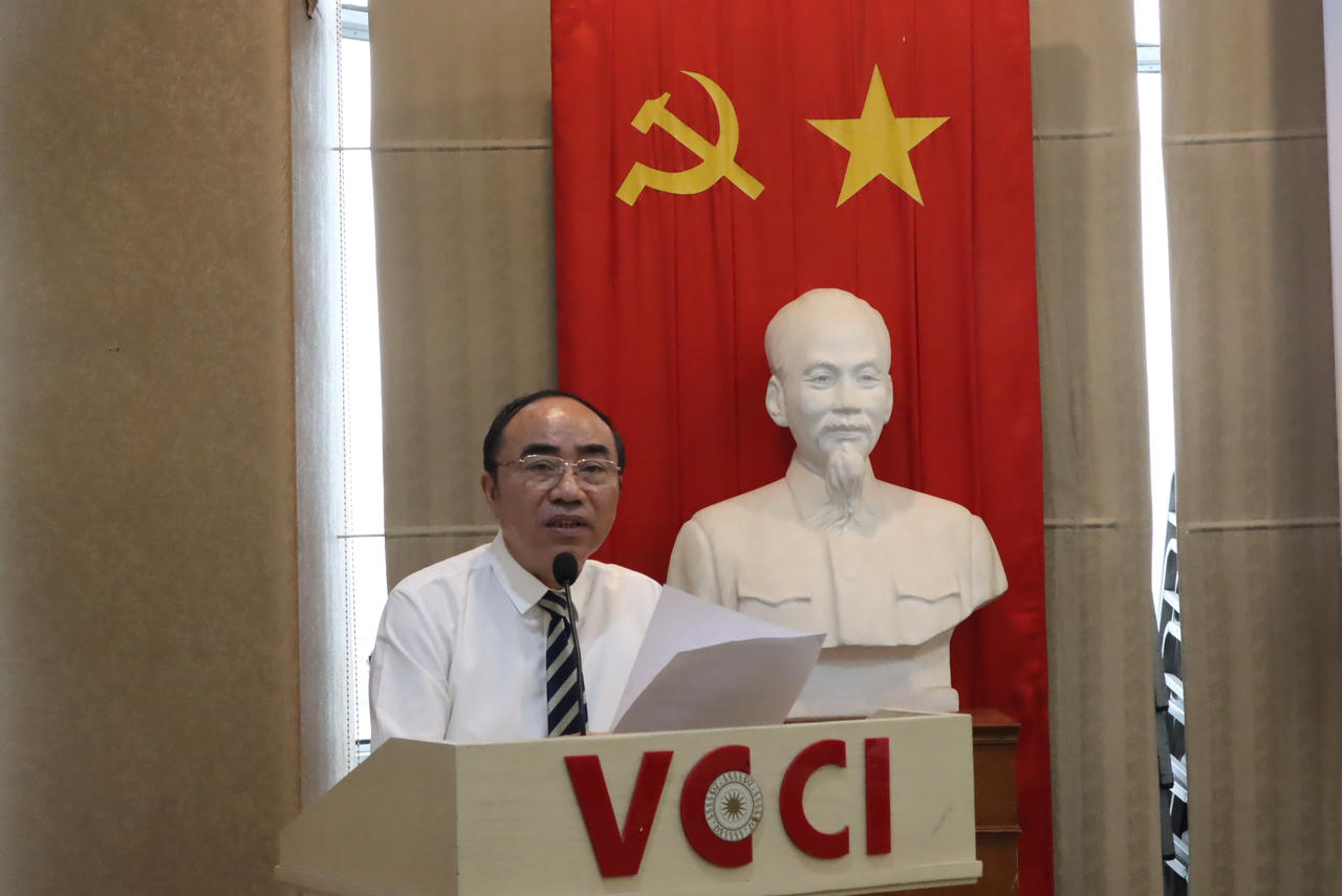 Phát động cuộc thi ảnh Việt Nam Ngày nay lần thứ VI: “Doanh nghiệp - Động lực vì một Việt Nam phát triển”