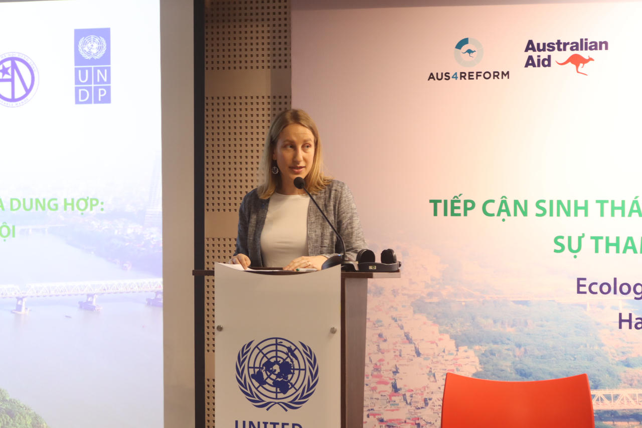 Phát triển đô thị bền vững tại Hà Nội từ góc độ sinh thái và xã hội