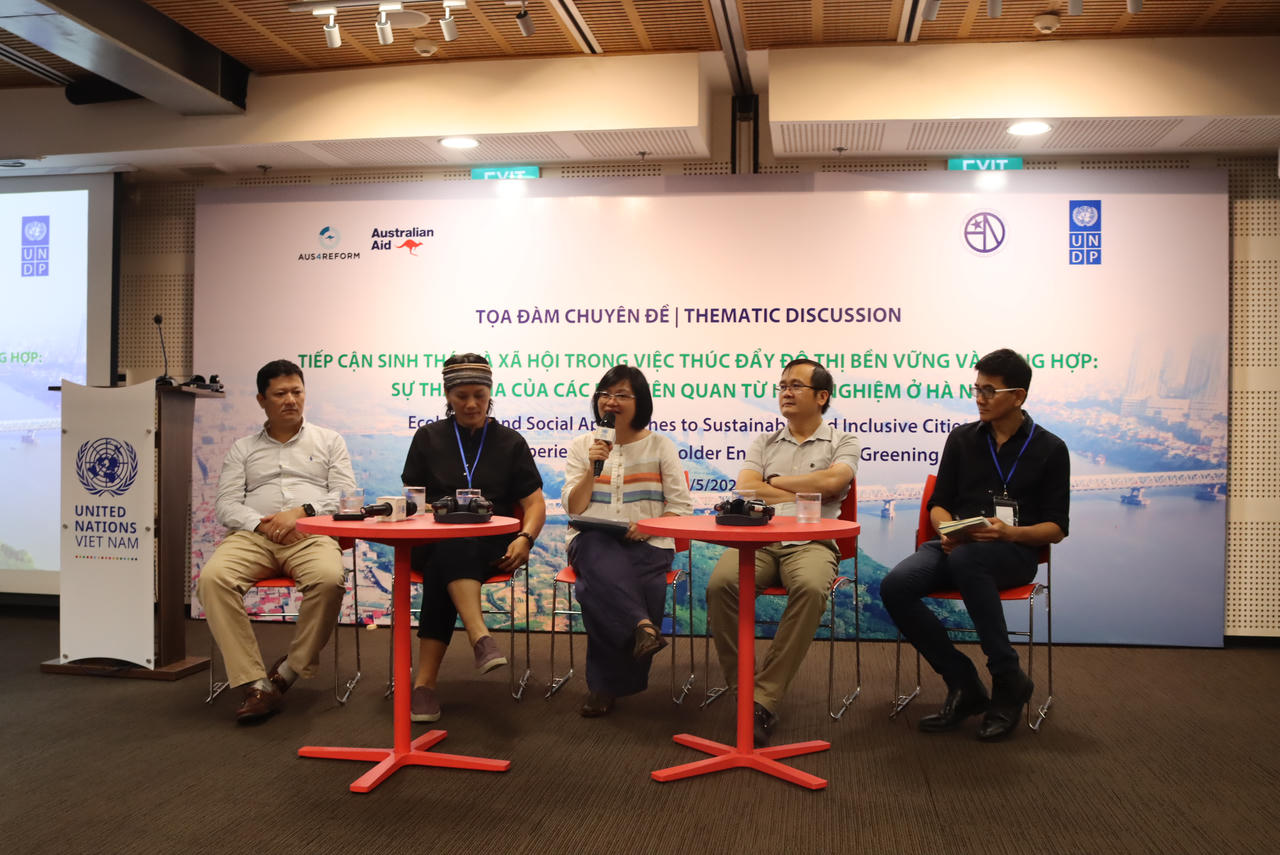 Phát triển đô thị bền vững tại Hà Nội từ góc độ sinh thái và xã hội