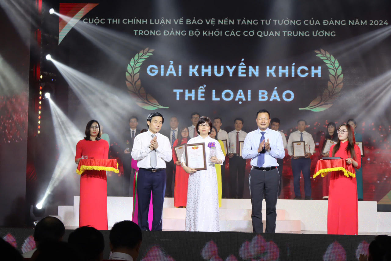 2 tác phẩm của Bộ Tư pháp đạt giải Cuộc thi Chính luận về bảo vệ nền tảng tư tưởng của Đảng