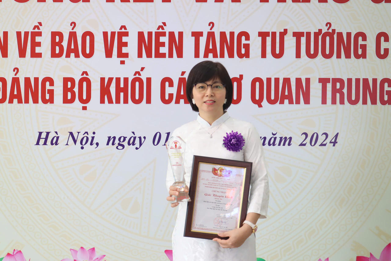 2 tác phẩm của Bộ Tư pháp đạt giải Cuộc thi Chính luận về bảo vệ nền tảng tư tưởng của Đảng