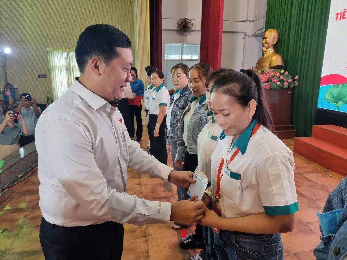 TP Hồ Chí Minh: Nhiều kiến nghị góp ý dự thảo Luật Công đoàn (sửa đổi)