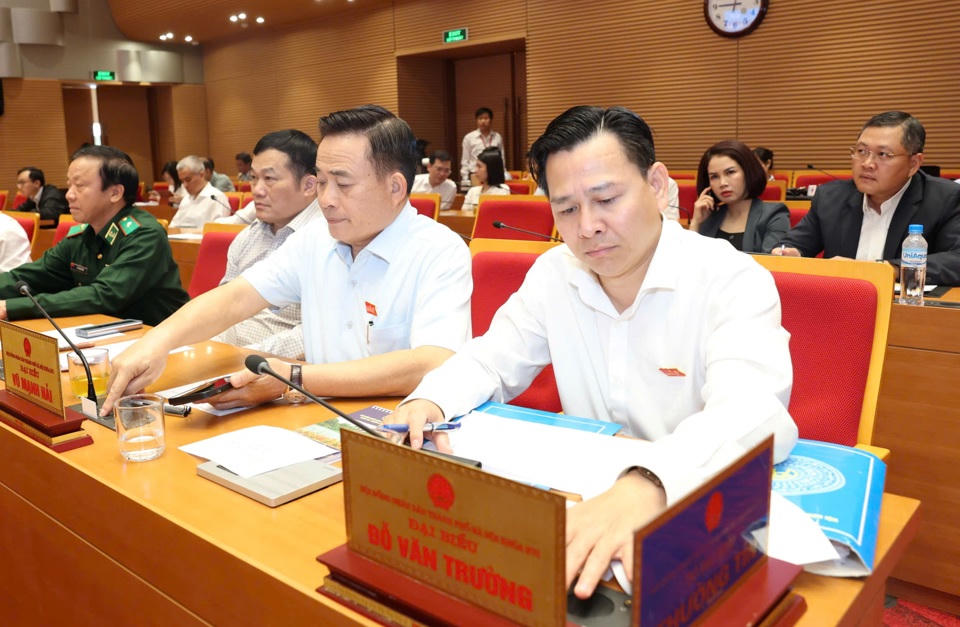 Cán bộ, công chức xã, phường, thị trấn ở Hà Nội được chuyển sang biên chế hành chính