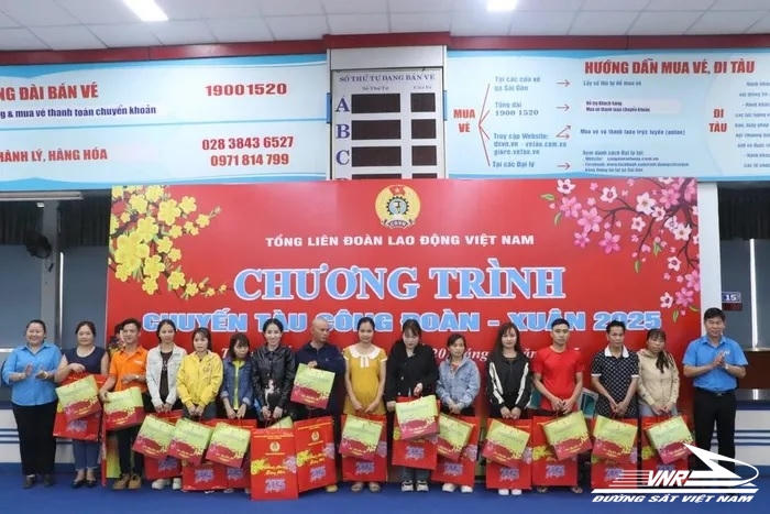 'Chuyến tàu Công đoàn - Xuân 2025': Đưa người lao động về quê đón Tết