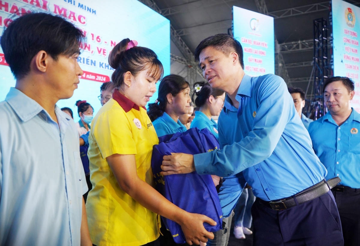 Nhiều hoạt động ý nghĩa trong 'Tháng công nhân 2025'