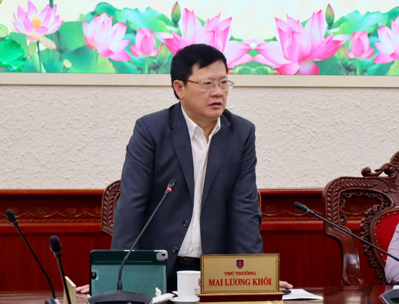 Lãnh đạo Bộ bàn giao công tác Hành chính Tư pháp