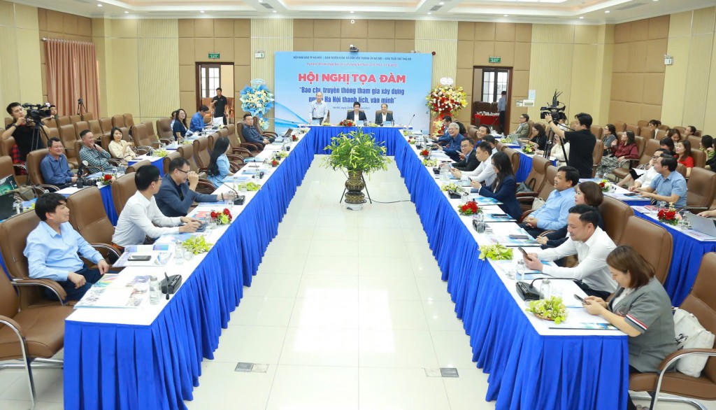 Phát huy sứ mệnh của báo chí trong xây dựng người Hà Nội văn minh