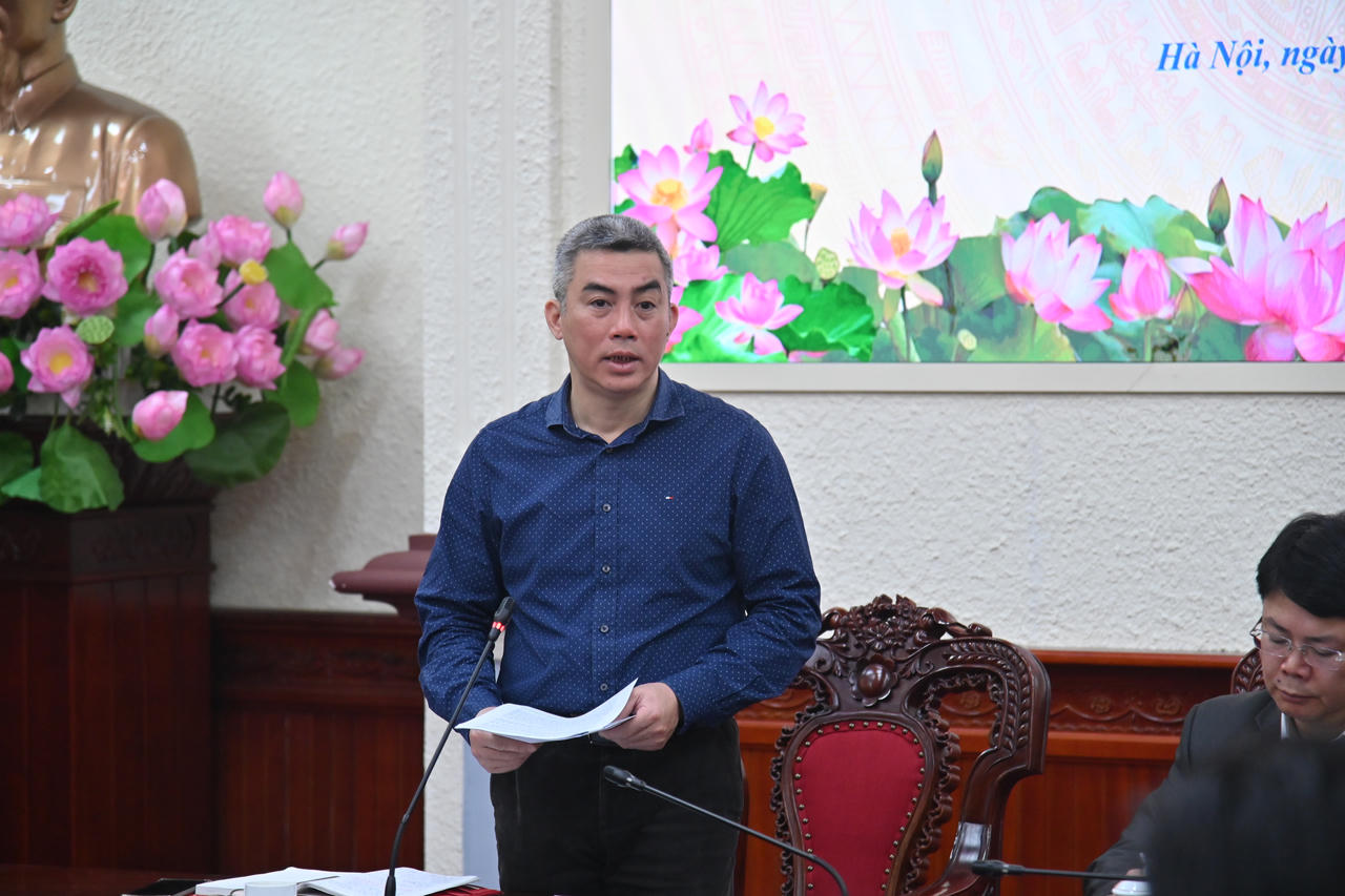 Thứ trưởng Nguyễn Thanh Tịnh làm việc với Vụ Pháp luật Quốc tế và Vụ Hợp tác Quốc tế