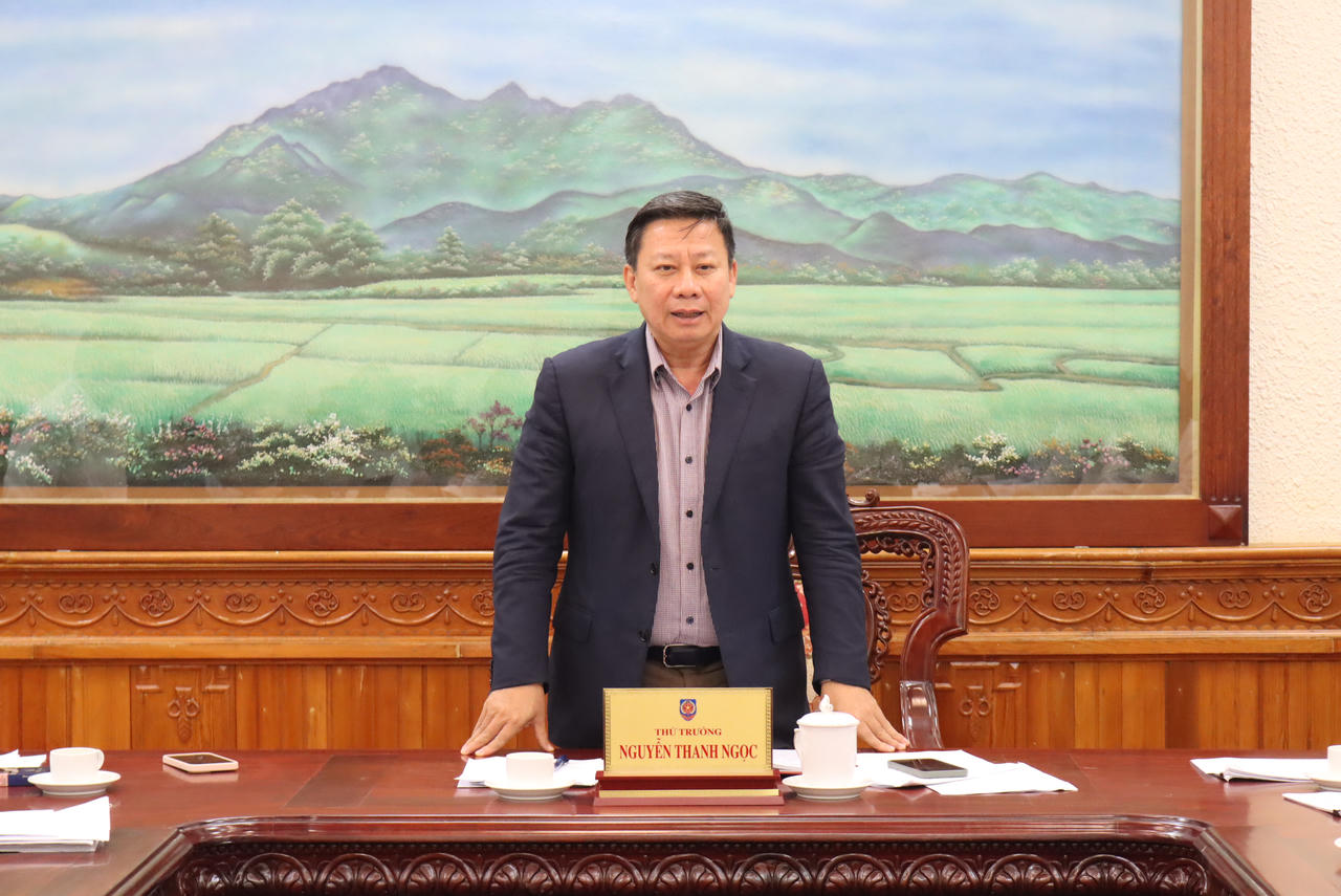 Thứ trưởng Nguyễn Thanh Ngọc làm việc với Cục Hành chính Tư pháp