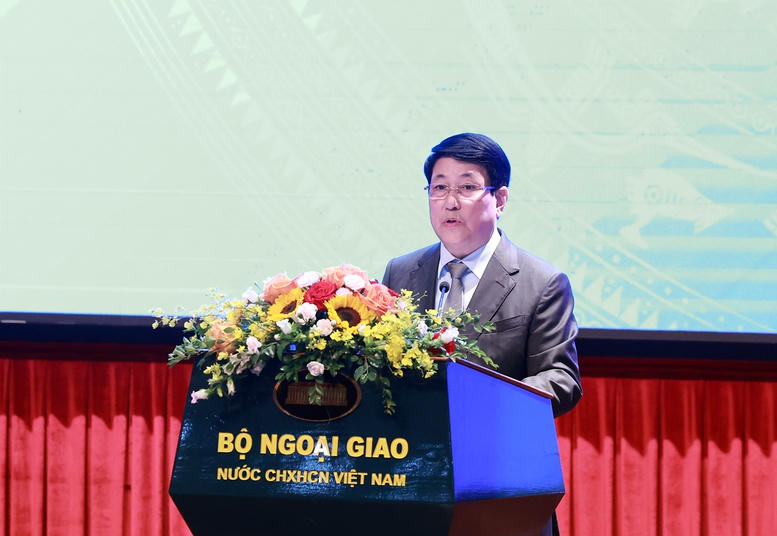 Ngoại giao Việt Nam trong 50 năm thống nhất đất nước: Hành trình kiến tạo hòa bình, phát triển dân tộc