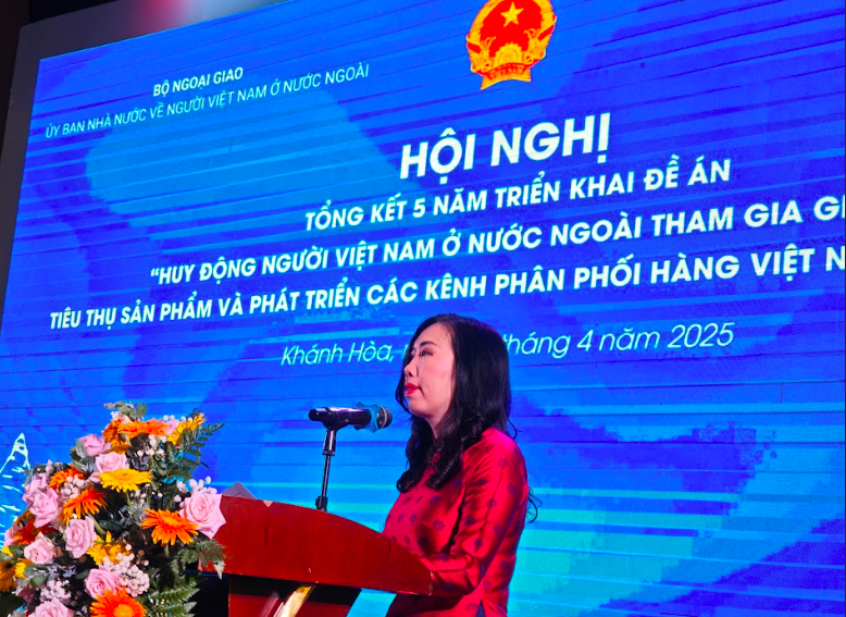 Xây dựng, hoàn thiện chính sách, pháp luật để kiều bào đóng góp nhiều hơn cho đất nước