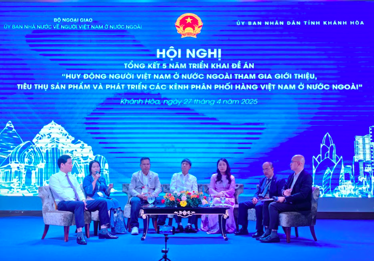 Xây dựng, hoàn thiện chính sách, pháp luật để kiều bào đóng góp nhiều hơn cho đất nước